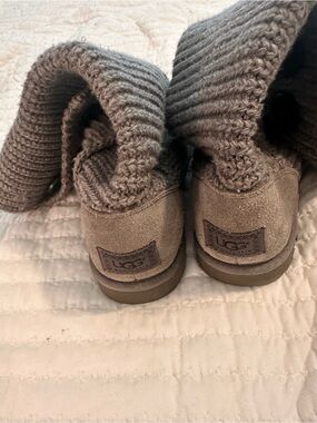 UGG Knit Button-Accent Mid-Calf Boots in Gray